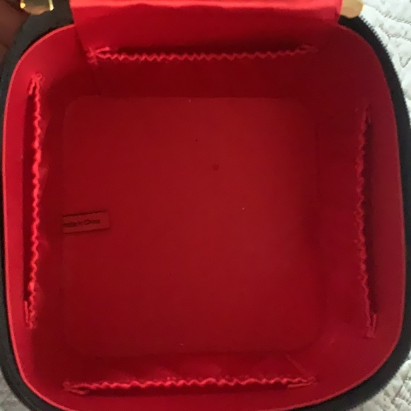 Makeup box - Picture 8 of 8